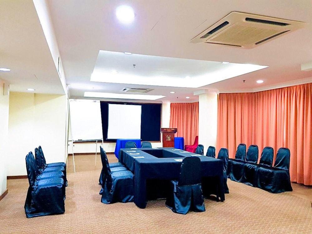 Hotel Grand Crystal Alor Setar Zewnętrze zdjęcie