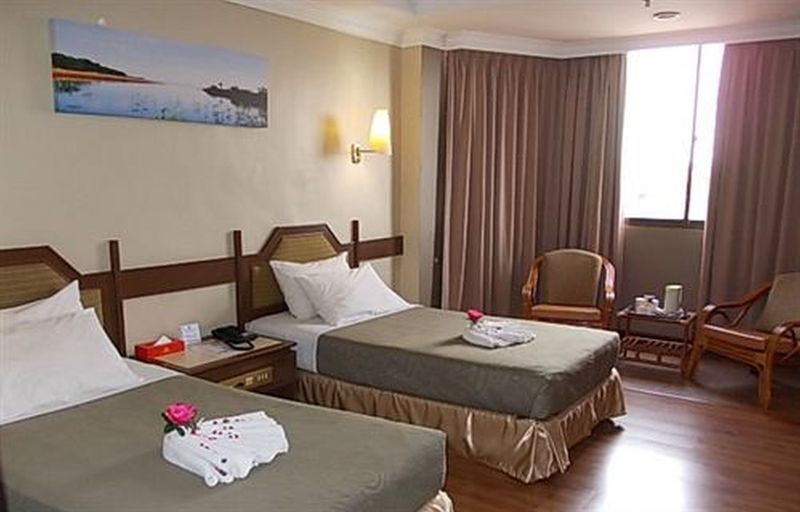 Hotel Grand Crystal Alor Setar Zewnętrze zdjęcie